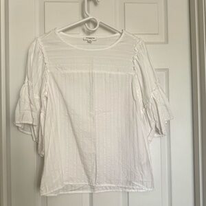 BeachLunchLounge White Short Ruffle Sleeve Crewneck Blouse – Size S